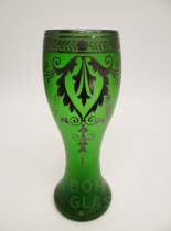 váza leptané sklo, stříbrný ornament