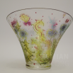váza čiré sklo, leptané a malované (zel. A fial.) "louka" květiny a broučci
