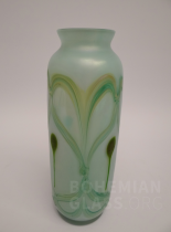 váza opálové sklo - česaný dekor