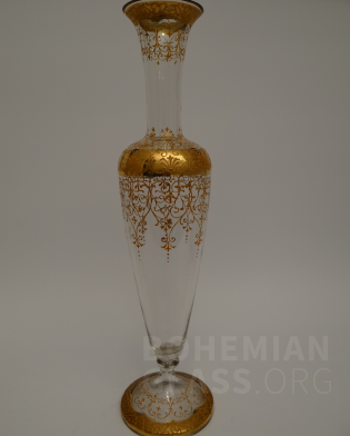 váza zlatý reliefní ornament
