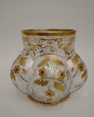 váza - reliefní zlato a stříbro