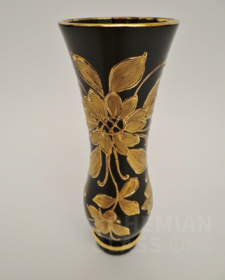váza - zlatý florální dekor