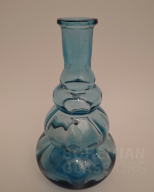 váza modré sklo