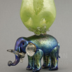 slon s vázou