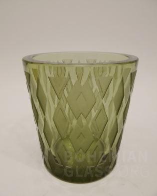 váza pískované broušené sklo