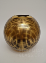 váza zlatý mřížkový dekor