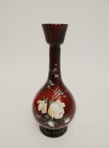 váza irizované sklo s květinou