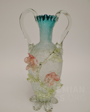 váza  s aplikovanou květinou