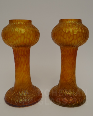 2 vázy Martelé