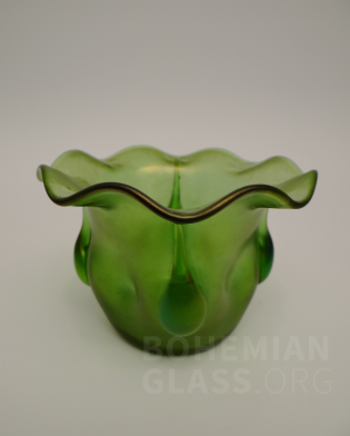 váza Vesuvian creta