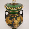 váza s víkem Etrusk