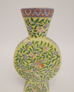 váza - malba v orientálním stylu