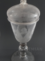 pohár s víkem - broušené a řezané sklo