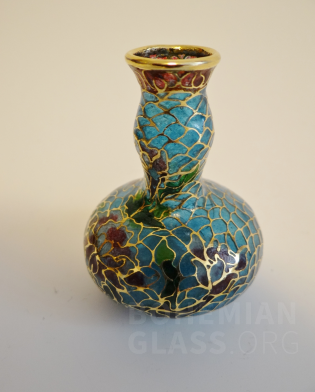 váza ve stylu cloisonné