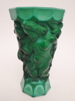 váza malachitové sklo - puti