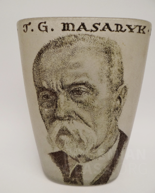 váza s portrétem T.G. Masaryka