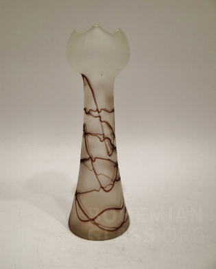 váza "Veined III,"