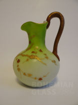 džbánek - váza - malované nabíhané sklo
